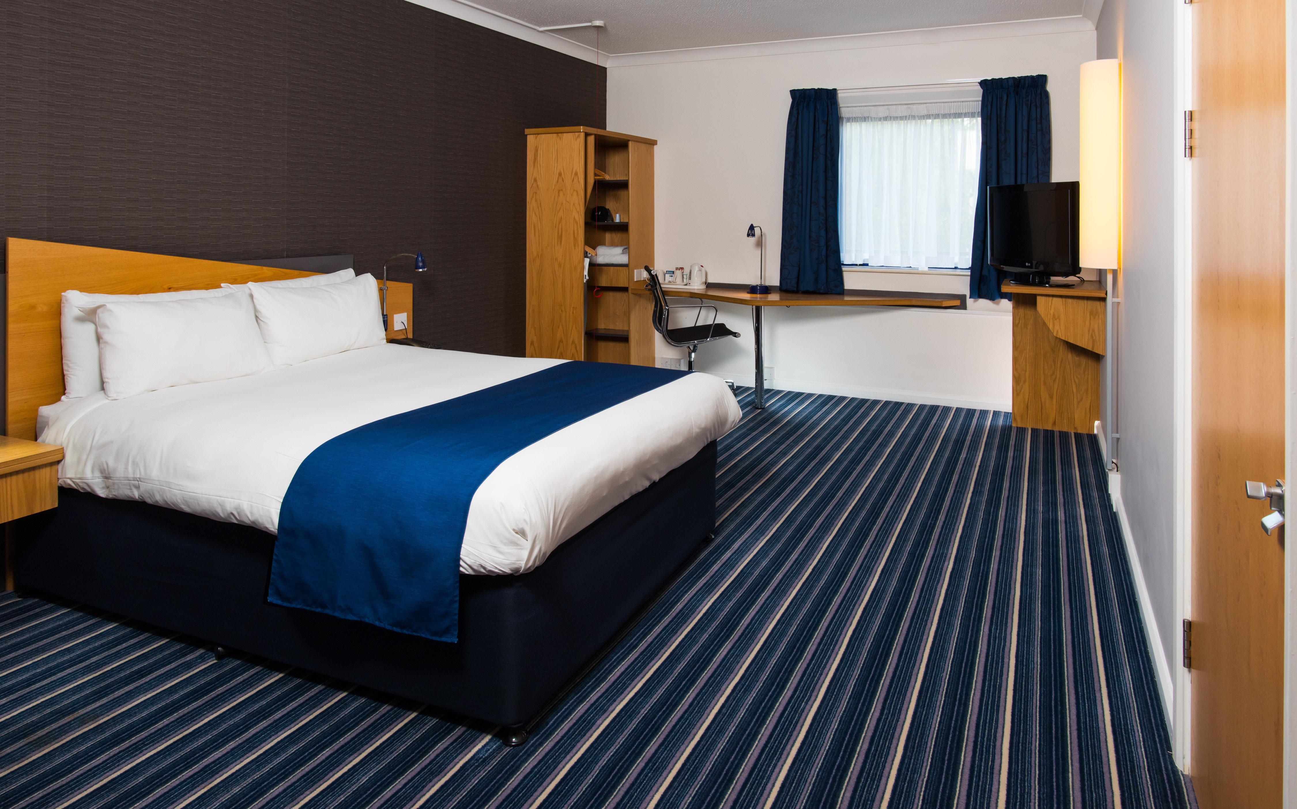Holiday Inn Express Northampton - South By Ihg Exterior foto