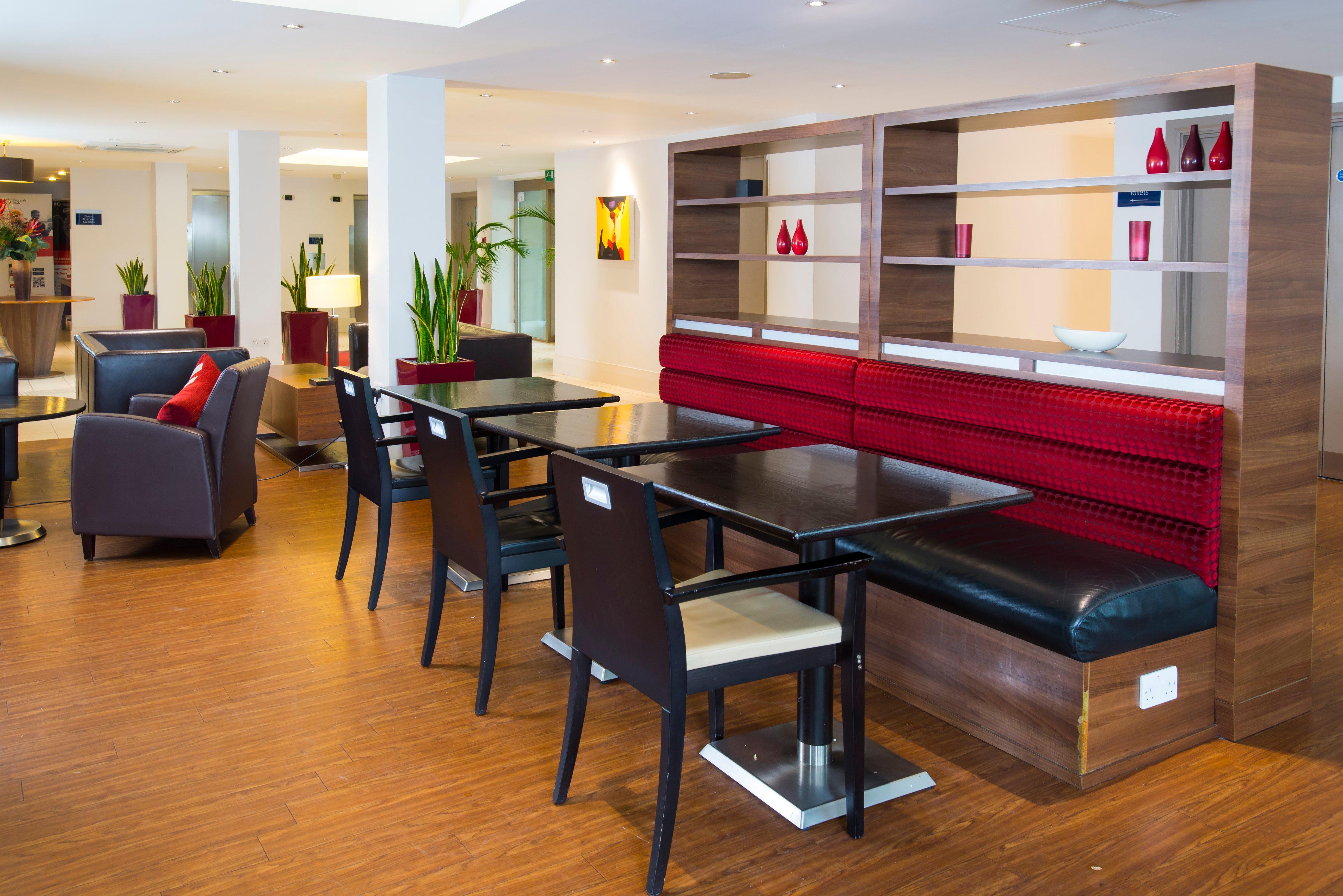 Holiday Inn Express Northampton - South By Ihg Exterior foto
